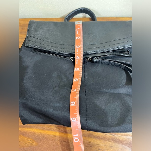 Botkier New york Mini trigger Backpack black pockets nylon straps - Picture 7 of 7